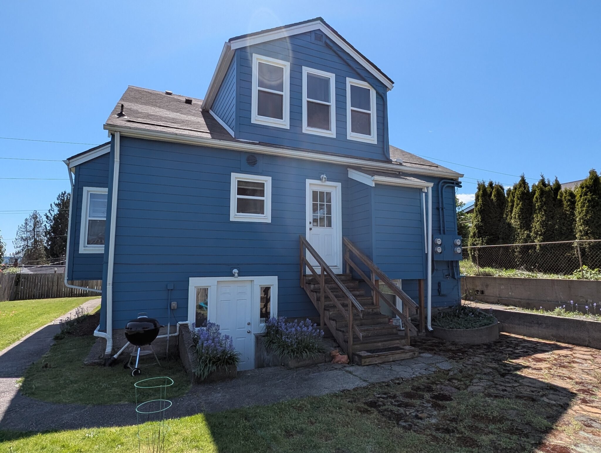 Building Photo - 1208 10th St