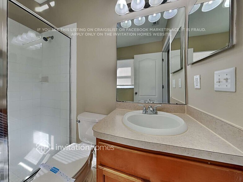 Building Photo - 15404 Peach Stone Pl