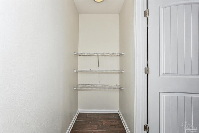 Building Photo - 499 Portside Dr