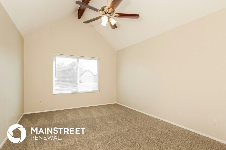 Building Photo - 6713 W Aire Libre Ave