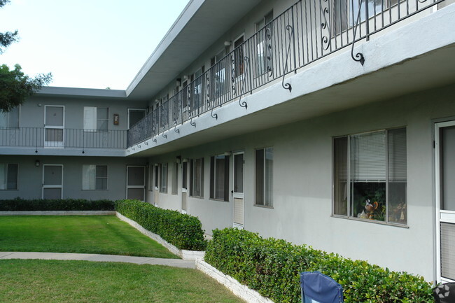 Building Photo - Willow Ranch