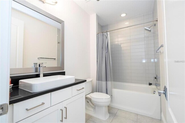Building Photo - 13370 Alderley Dr
