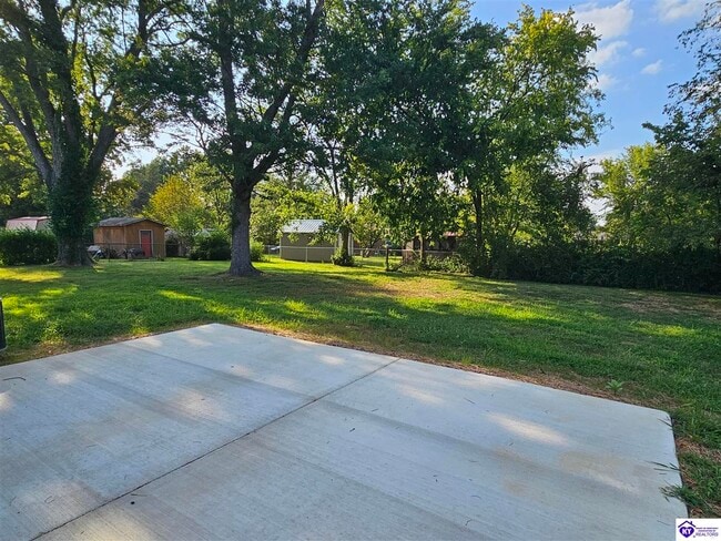Building Photo - 395 W Crocus Dr