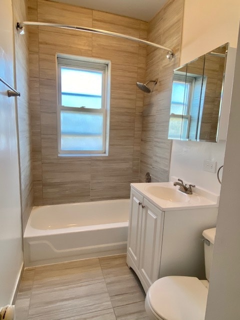 Building Photo - 3917 N Southport Ave