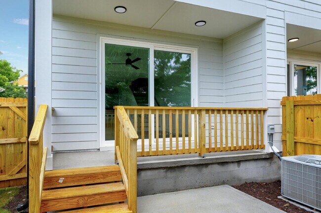 Building Photo - 1508 Boyer St