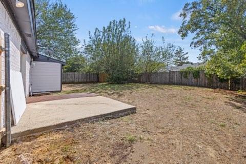 Building Photo - 6000 Cool Springs Dr