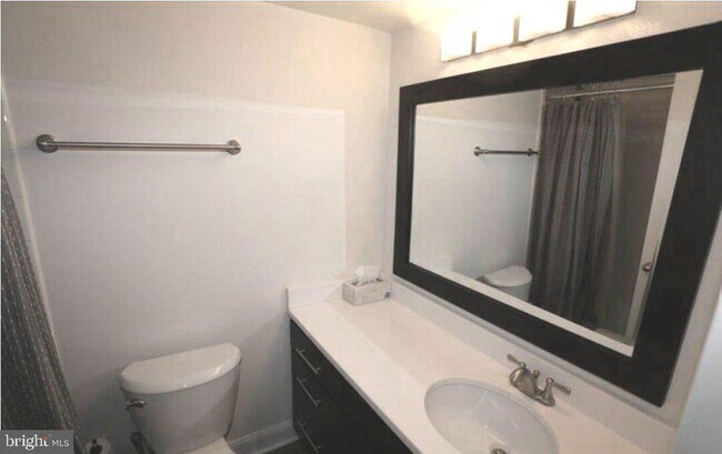 Building Photo - 5500 Friendship Blvd