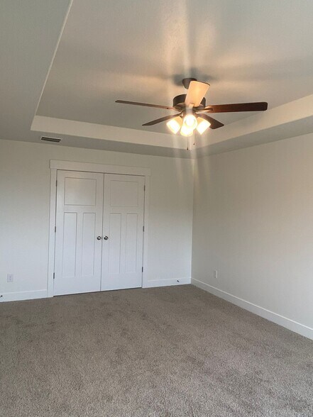 Building Photo - 1307 W Quailhill Rd