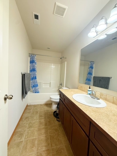 Building Photo - 317 NE Miramar Cir