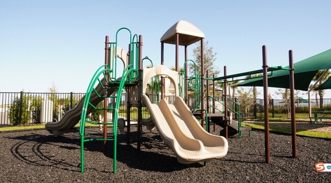 Building Photo - 3938 Willow Brook Drive