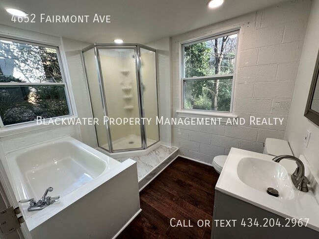 Building Photo - 4652 Fairmont Ave
