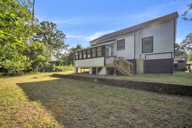Building Photo - Updated 2-Bedroom Mill Home in Anderson, S...