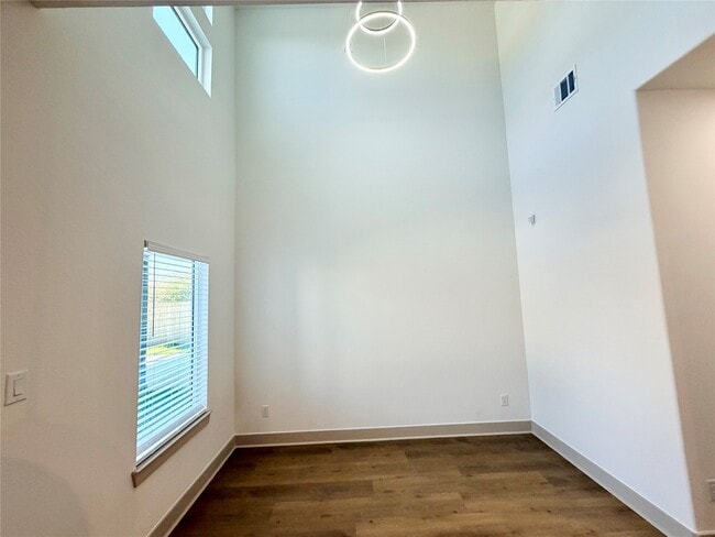 Building Photo - 4214 Clover St