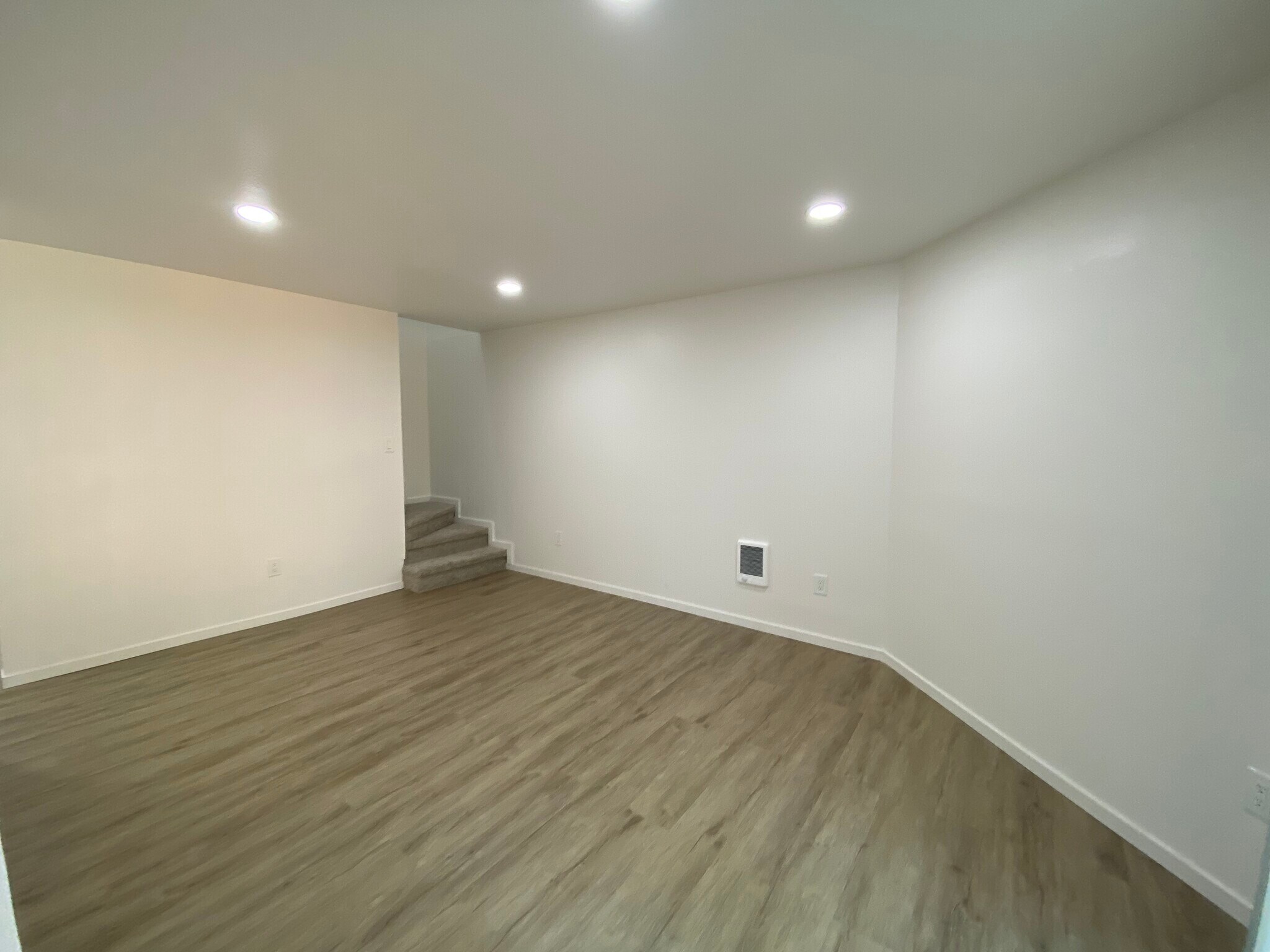 Building Photo - 15 110th Avenue Ct E
