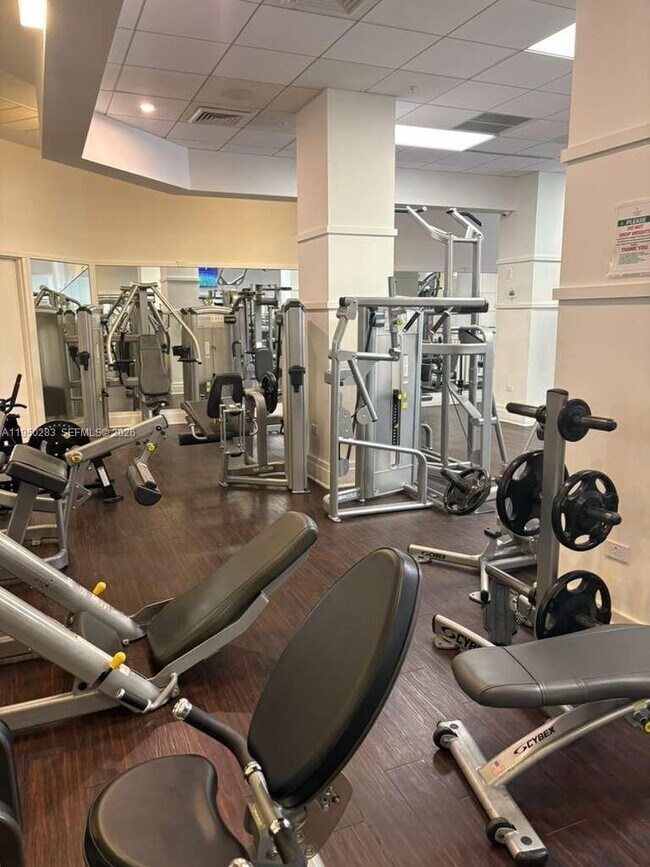 Building Photo - 701 Brickell Key Blvd