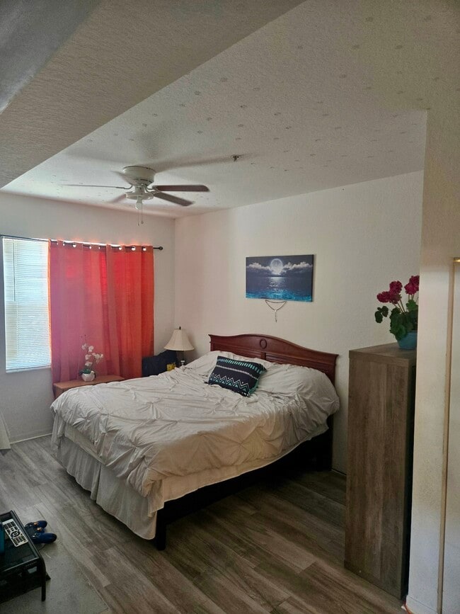 Building Photo - 4013 Venetian Bay Dr