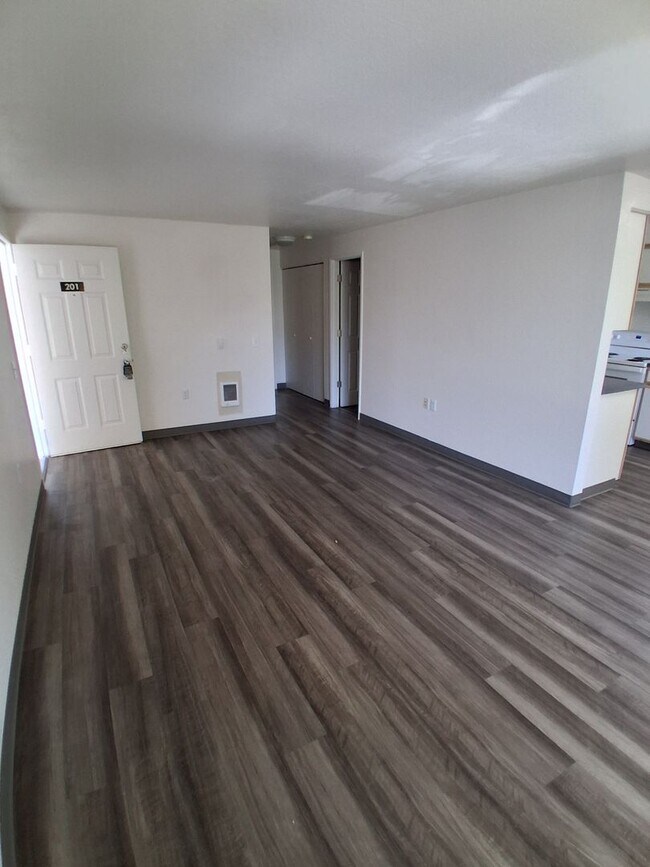 Building Photo - Location, Community, Quality Living. It St...