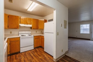 Interior Photo - The Ledges