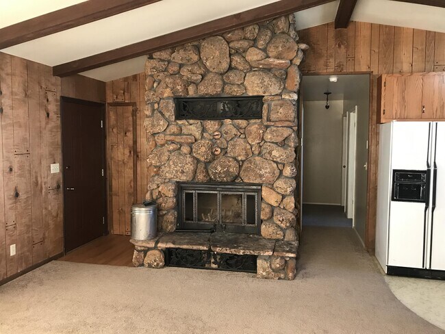 Building Photo - 15 Arapahoe Trail