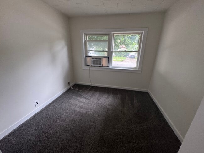 Building Photo - 837 S Belmont Ave