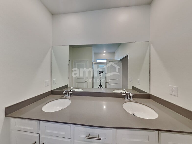 Building Photo - 6237 Emerald Hls Wy