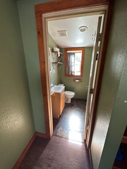 Building Photo - 61716 US-26