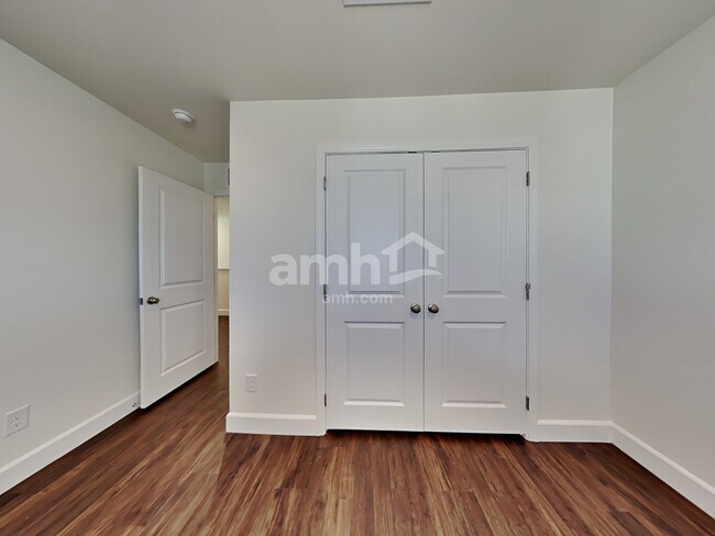 Building Photo - 298 Austin Bellerose Place