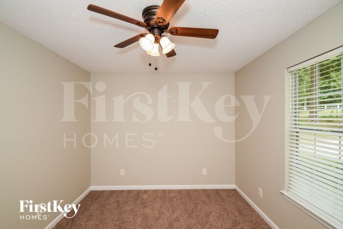 Building Photo - 2215 Carl Jones Rd