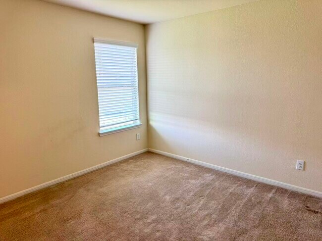 Building Photo - 9218 Adobe Sky Ct