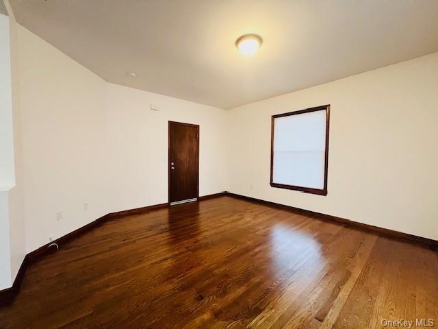 Building Photo - 120 Monhagen Ave