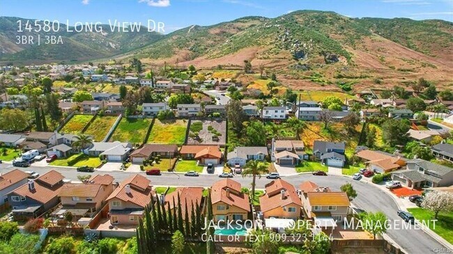 Building Photo - 14580 Long View Dr