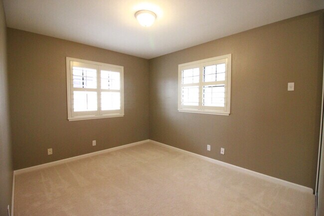 Building Photo - Mililani Mauka - 3 Bedroom, 2.5 Bath, 2 Pa...