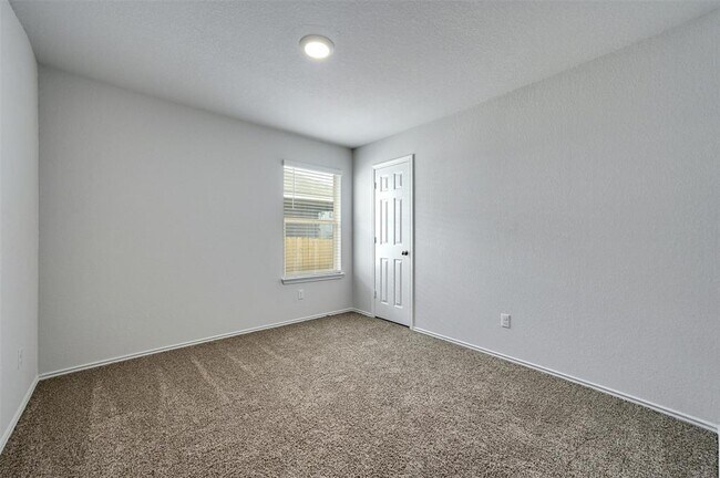 Building Photo - 1045 Taggart Trail