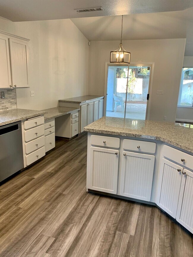 Building Photo - 5570 W Los Altos Ave