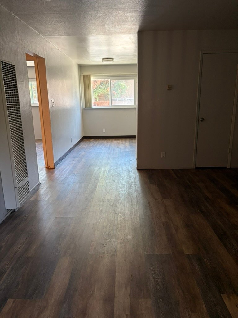 Building Photo - 320 Franciscan Ct