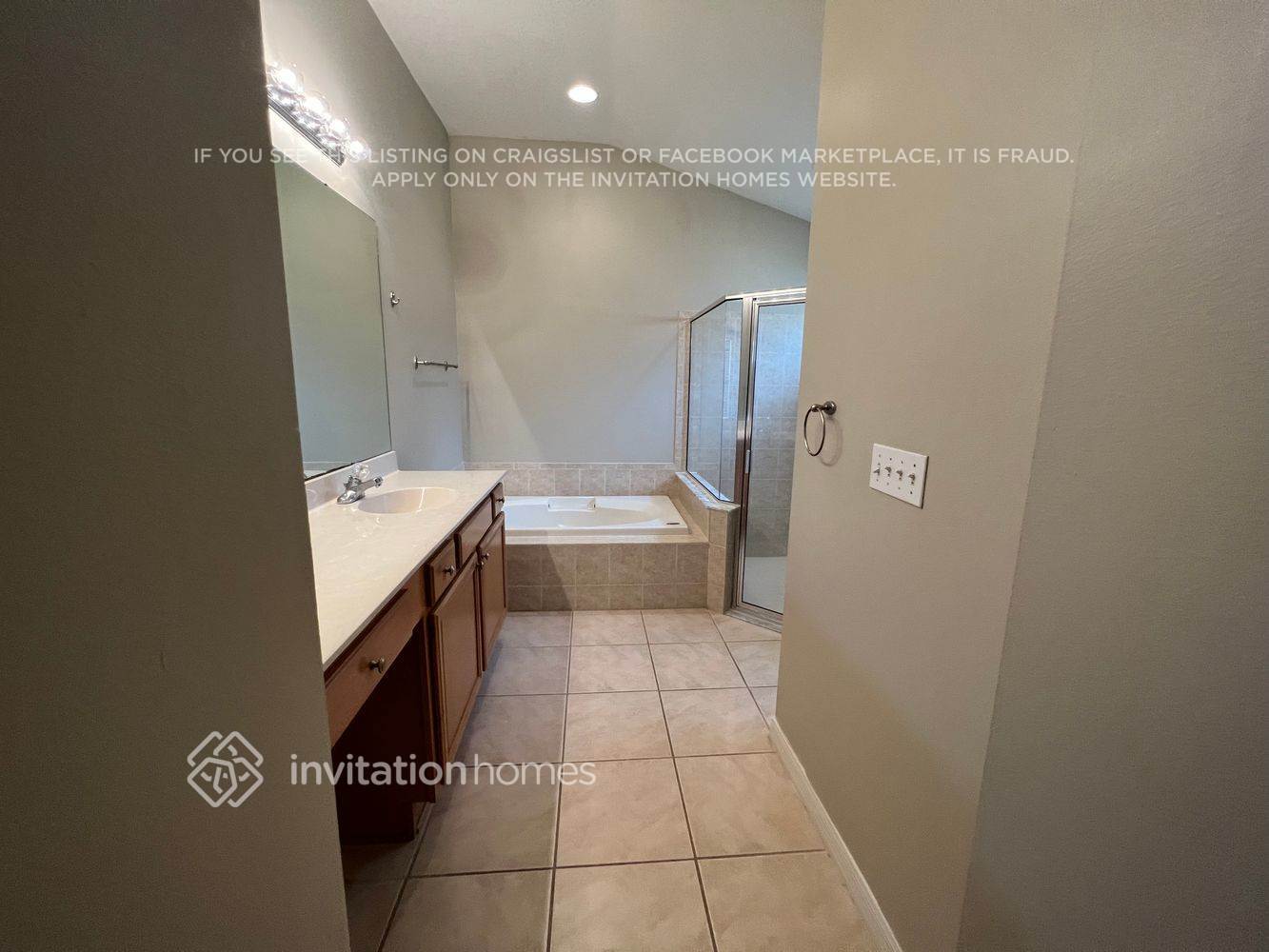Building Photo - 16752 Nikki Ln
