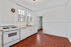 Building Photo - 1801 Pine St