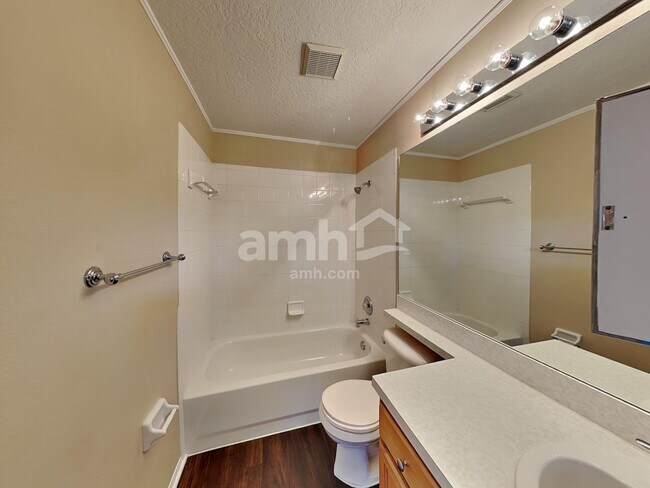 Building Photo - 10524 Walker Vista Dr