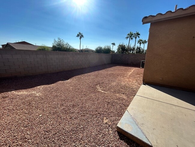 Building Photo - 6315 S 69th Glen