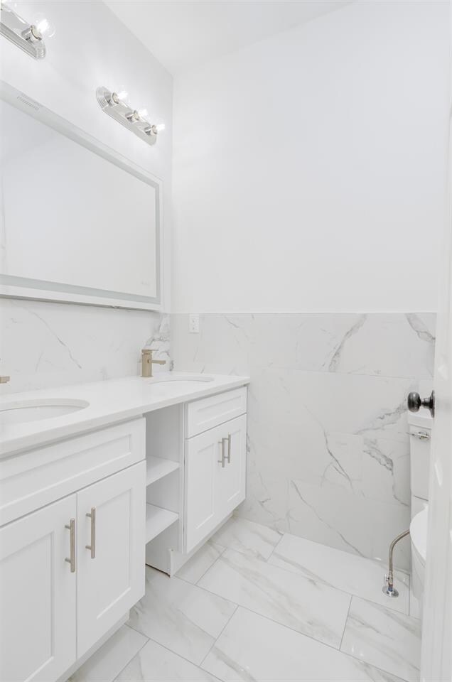 Building Photo - 85 Myrtle Ave