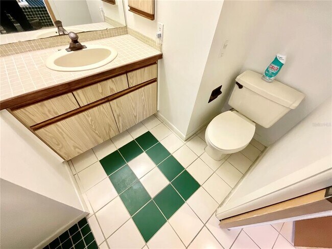 Building Photo - 1349 Hillside Dr