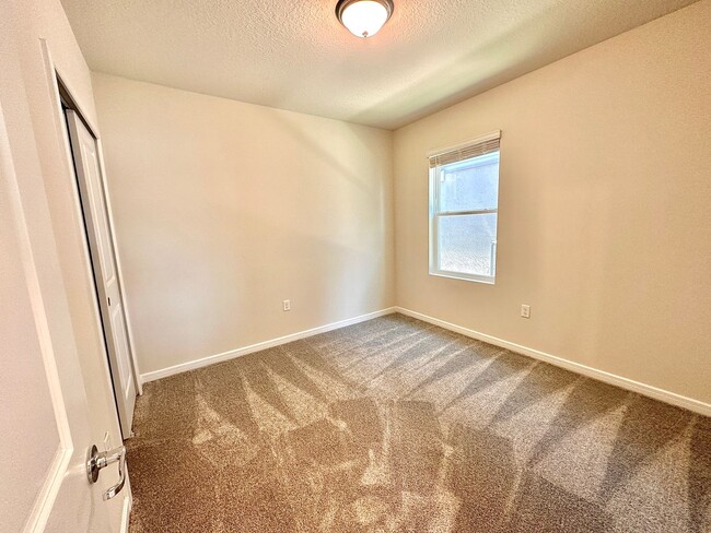 Building Photo - Beautiful Home for rent in Clermont