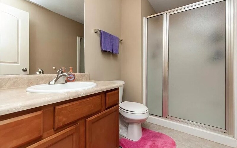 Bathroom 3 - 407 NE 46th St
