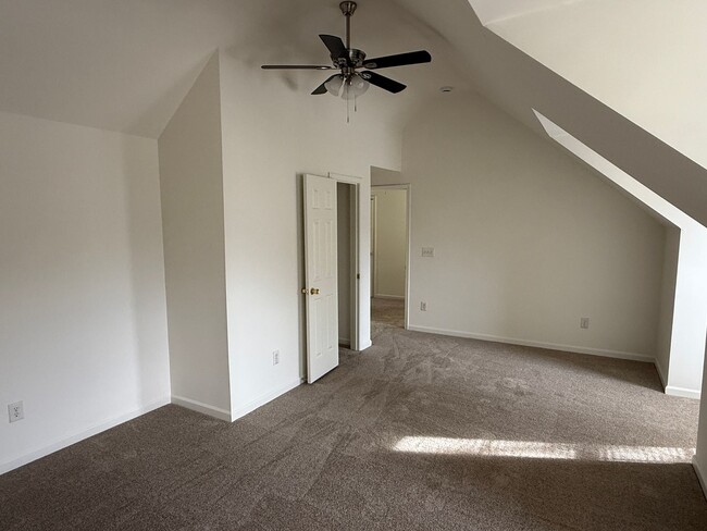 Building Photo - 4411 Canipe Dr