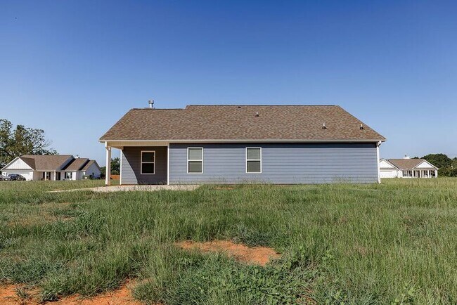 Building Photo - 80 Creek Haven Dr