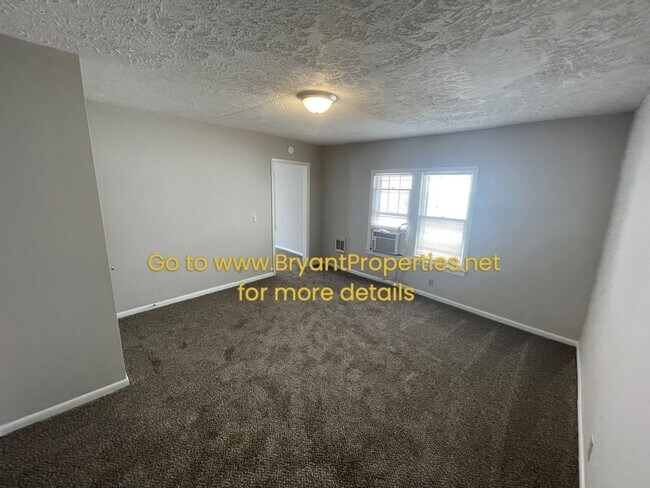 Primary Photo - 1313 Meridian St