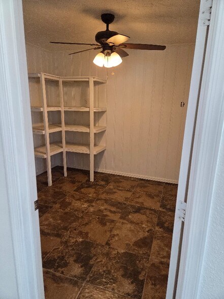 Building Photo - 2619 E 21st St