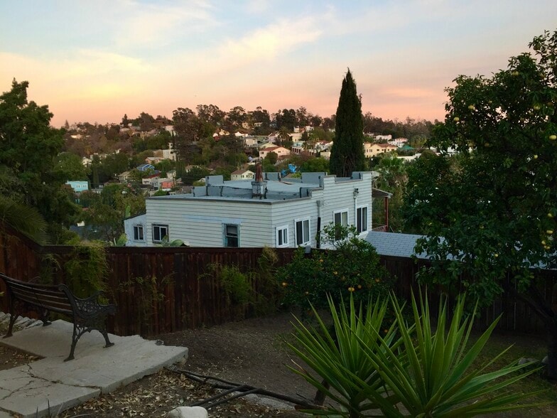 Building Photo - 1640 Lemoyne St