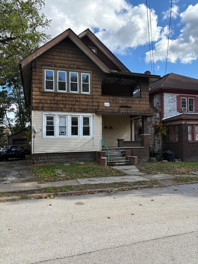 Building Photo - 3426 Orchard St