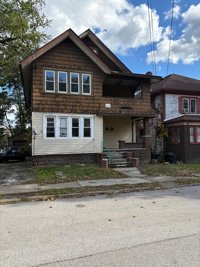 Primary Photo - 3426 Orchard St